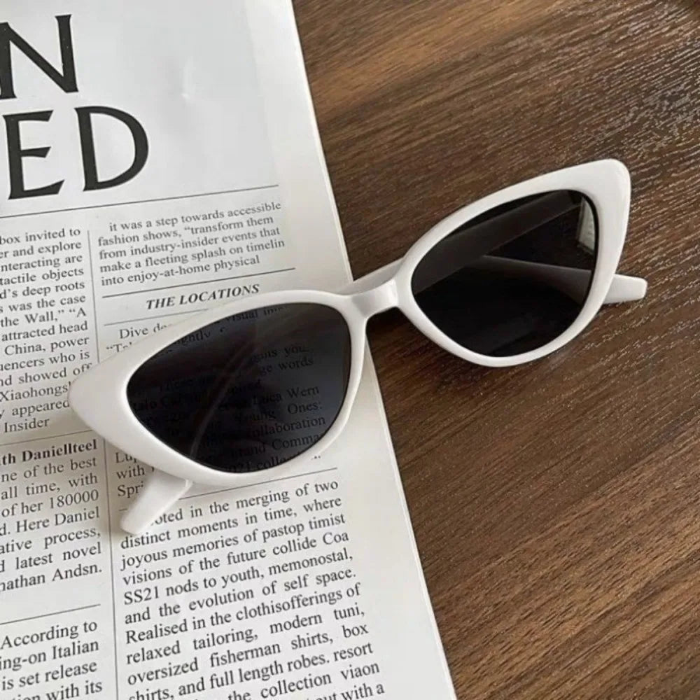 Korean Fashion Cat Eye Sunglasses Women Men Retro Style  Eyewear