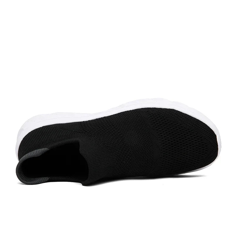 Breathable Men's Casual Shoes Lightweight Vulcanized Outdoor Platform Loafers Soft Mesh Flats Non-slip Sneakers