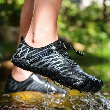 Oiaano platūs barefoot tipo juodi batai vyrams, moterims ir unisex – sportiniai vandens bateliai paplūdimiui, minkštu padu, lengvi ir kvėpuojantys