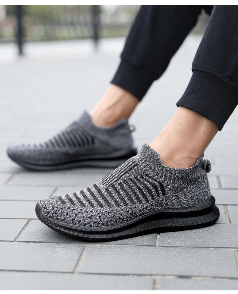 Men's Breathable Sneakers Comfortable Running Shoes Outdoor Slip-On Walking Sneakers Sock Jogging Shoes