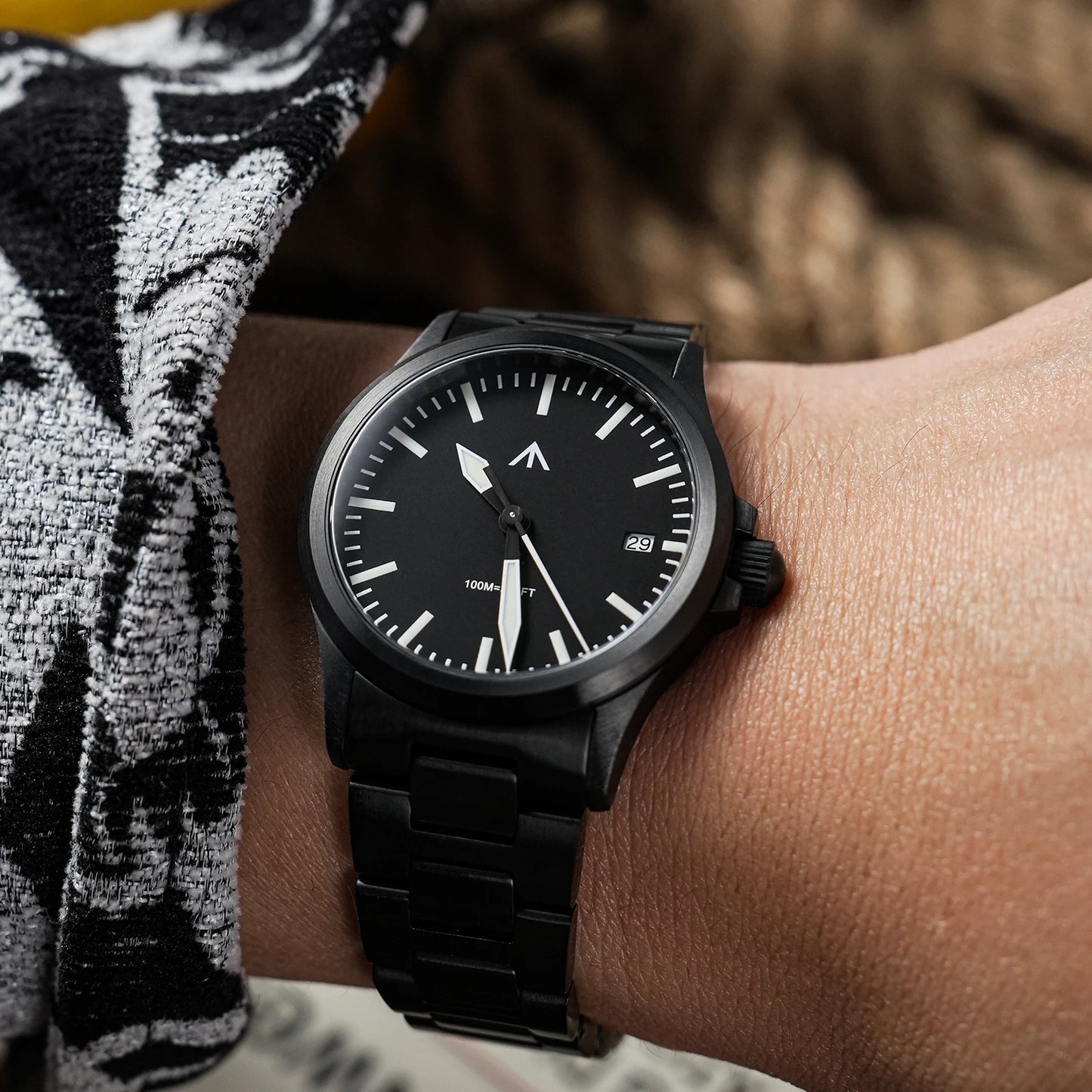 MILITADO ML18 Quartz PVD 316L Steel Sapphire VH31 Sweep Second Movement Sapphire BGW9 Lume 100M Waterproof Men Wristwatch