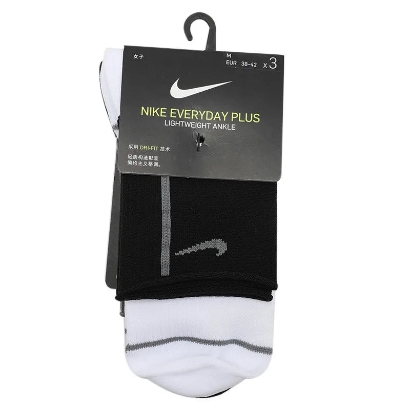 Originálne unisexové športové ponožky NIKE W NK EVRY PLUS LTWT ANKLE -3PR