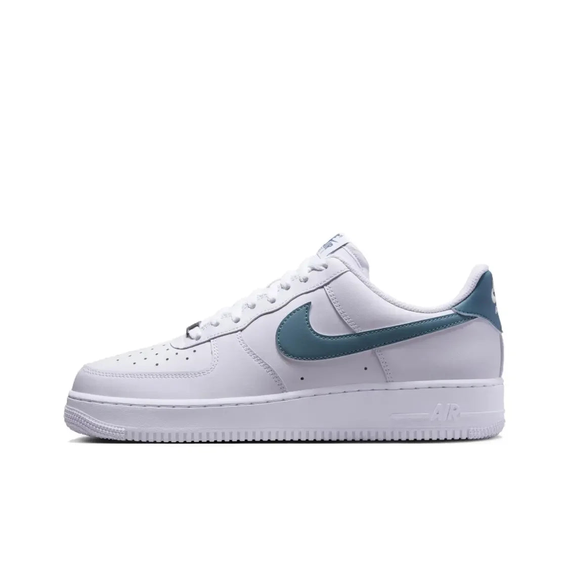 Nike Air Force 1 Low Unisex Classic Sneakers, Comfortable Cushioning & Durable Design for Casual Everyday Wear FN8540-100