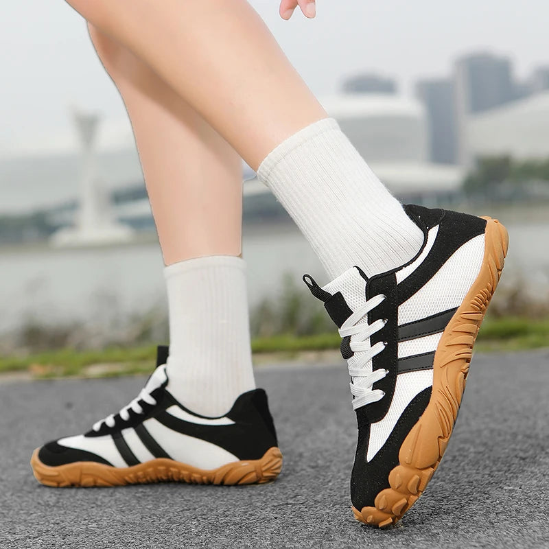 2026 Summer Hot Selling Mens and Womens Sports Shoes Foot Protection and Anti Slip Running Shoes Low Cut Commuting Walking Shoes