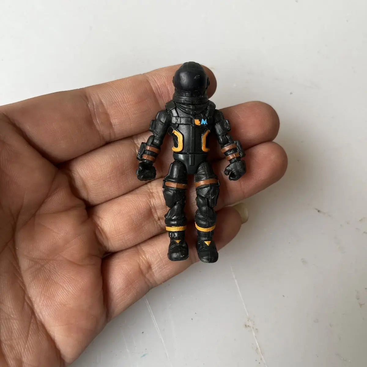 Fortnite Robin Zix Game Peripheral Cartoon figurine Toy Personality Creative Joint Action Figure Model Ornaments Birthday Gift