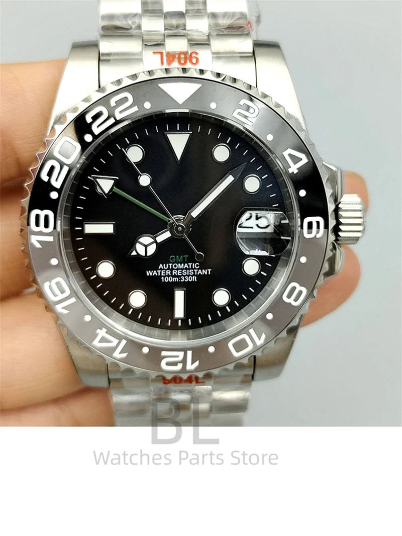 BLIGER 40mm NH34 GMT Watch For Men With Black Gray Ceramic Bezel Sapphire Glass Green Gmt Hands Green GMT Text Jubilee Bracelet
