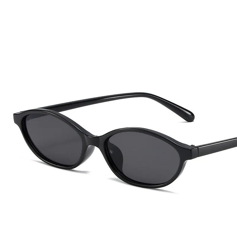 New Retro Oval Small Frame Fashionable Women's Glasses, Fashionable High-end Casual Street Photography Glasses