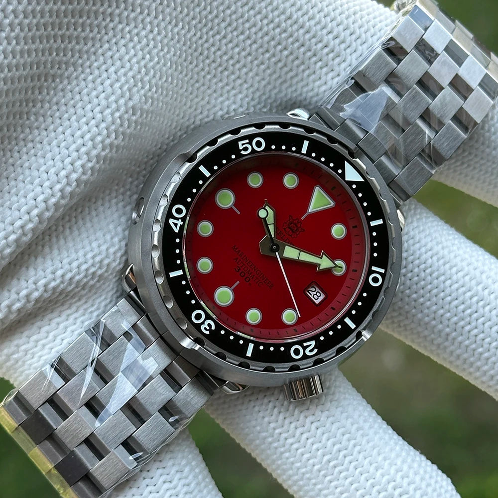 STEELDIVE Popular SD1975 47.5MM Case Red Dial 300M Waterproof AR Sapphire Glass Tuna Dive Men's NH35 Automatic Watches for You