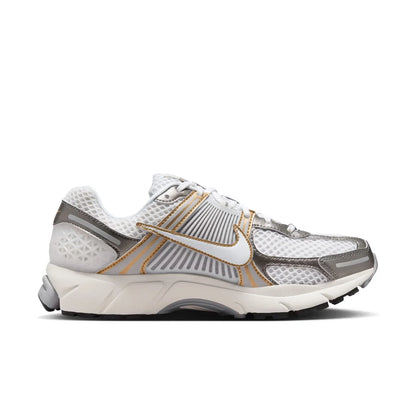 Nike Zoom Vomero 5 Comfort Classic Hengittävät Tukevat Matalan vartalon vapaa-ajan harjoittelu- ja kaupunkijuoksukengät Unisex HJ7247-099